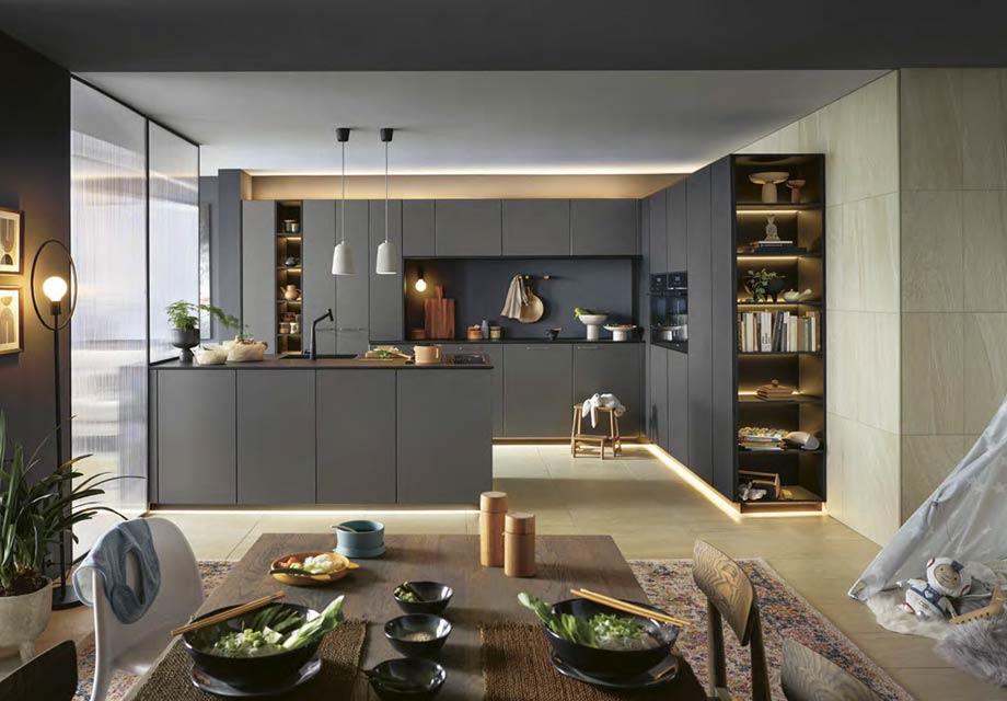 SCHÜLLER KÜCHEN bei Treffpunkt Küche Niggemeyer in Salzkotten nahe Paderborn