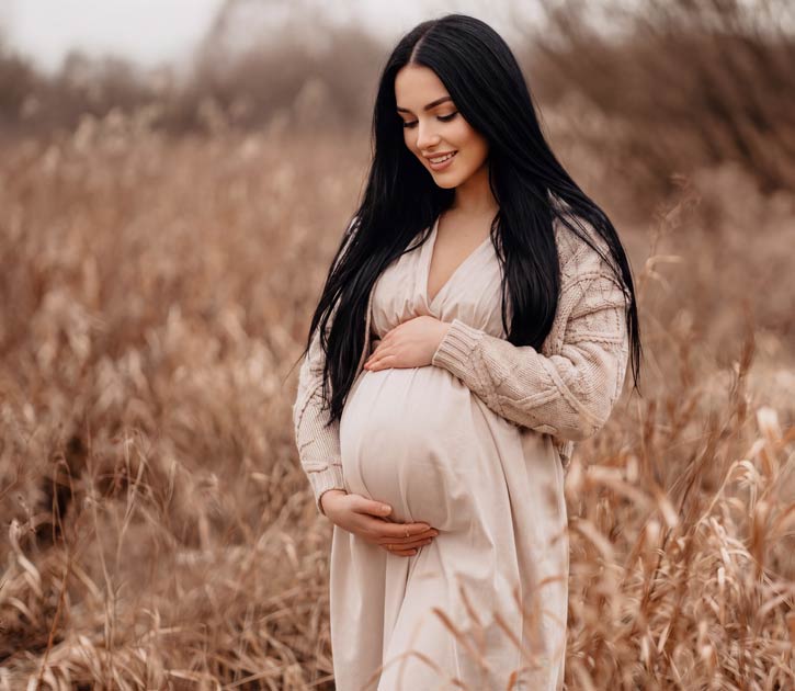 Babybauchshooting Schwangeschaftsshooting in Starnberg - wundervollle Baby Fotos