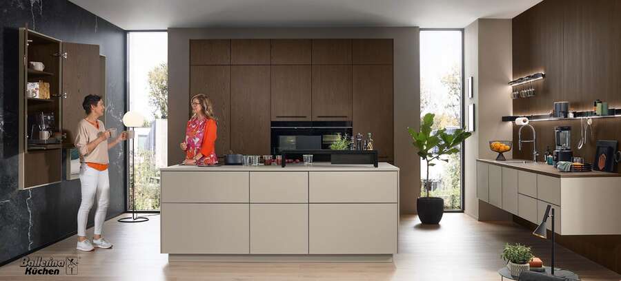 Ballerina Küchen finden sie bei Neubigs Küchenstudio in Lauf nahe Nürnberg 
präsentiert von: NEUBIGS KÜCHENSTUDIO Design Küchen und Küchenplanung in Lauf  in der Region …  Lauf an der Pegritz, Nürnberg, Erlangen, Feucht, Hersbruck 
