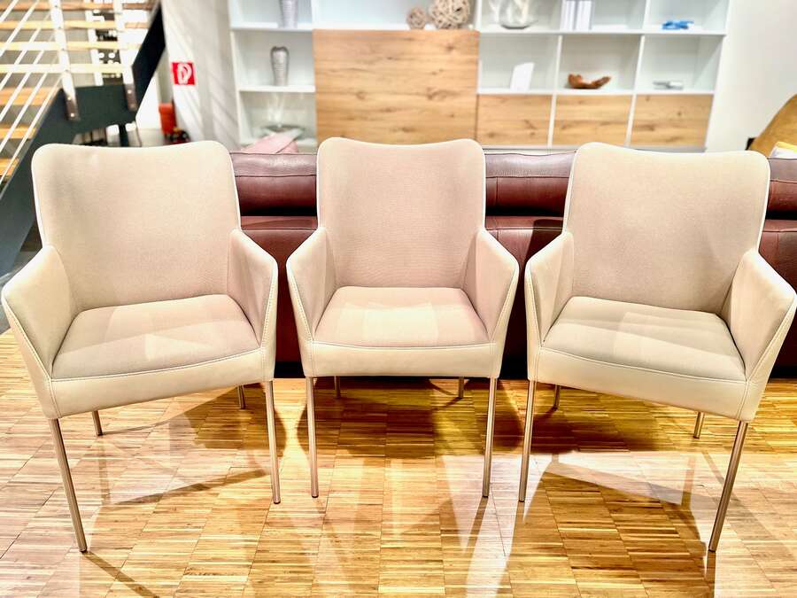 Stühle ... Landshut Regensburg Straubing Dingolfingpräsentiert von: Möbel Klingl GmbH  in Mallersdorf-Pfaffenberg  in der Region …  Mallersdorf Landshut Straubing Dingolfing Deggendorf Regensburg Ergoldsbach 