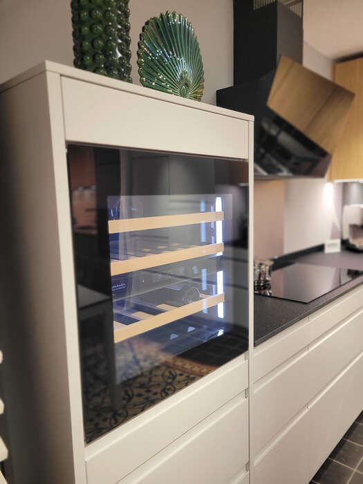 Weinklimgerät Dunavox, Weinkühlschrankpräsentiert von: Möbel Klingl GmbH  in Mallersdorf-Pfaffenberg  in der Region …  Mallersdorf Landshut Straubing Dingolfing Deggendorf Regensburg Ergoldsbach 