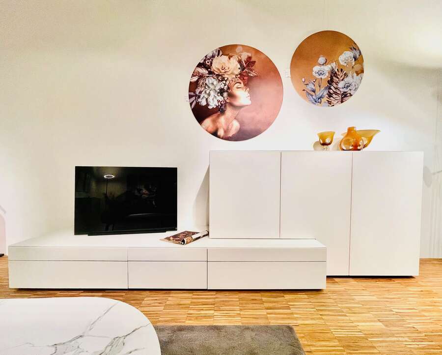 Wohnzimmer in Mattglas Landshut Regensburg Straubingpräsentiert von: Möbel Klingl GmbH  in Mallersdorf-Pfaffenberg  in der Region …  Mallersdorf Landshut Straubing Dingolfing Deggendorf Regensburg Ergoldsbach 